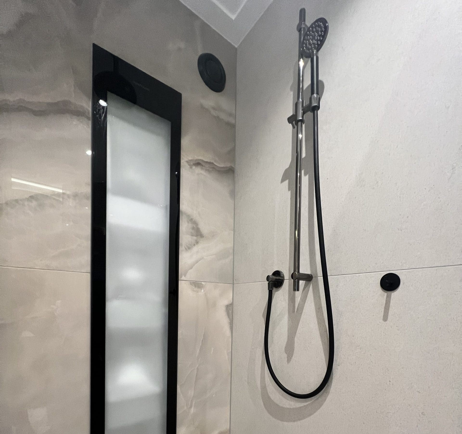 Badkamer in luxe marmerlook