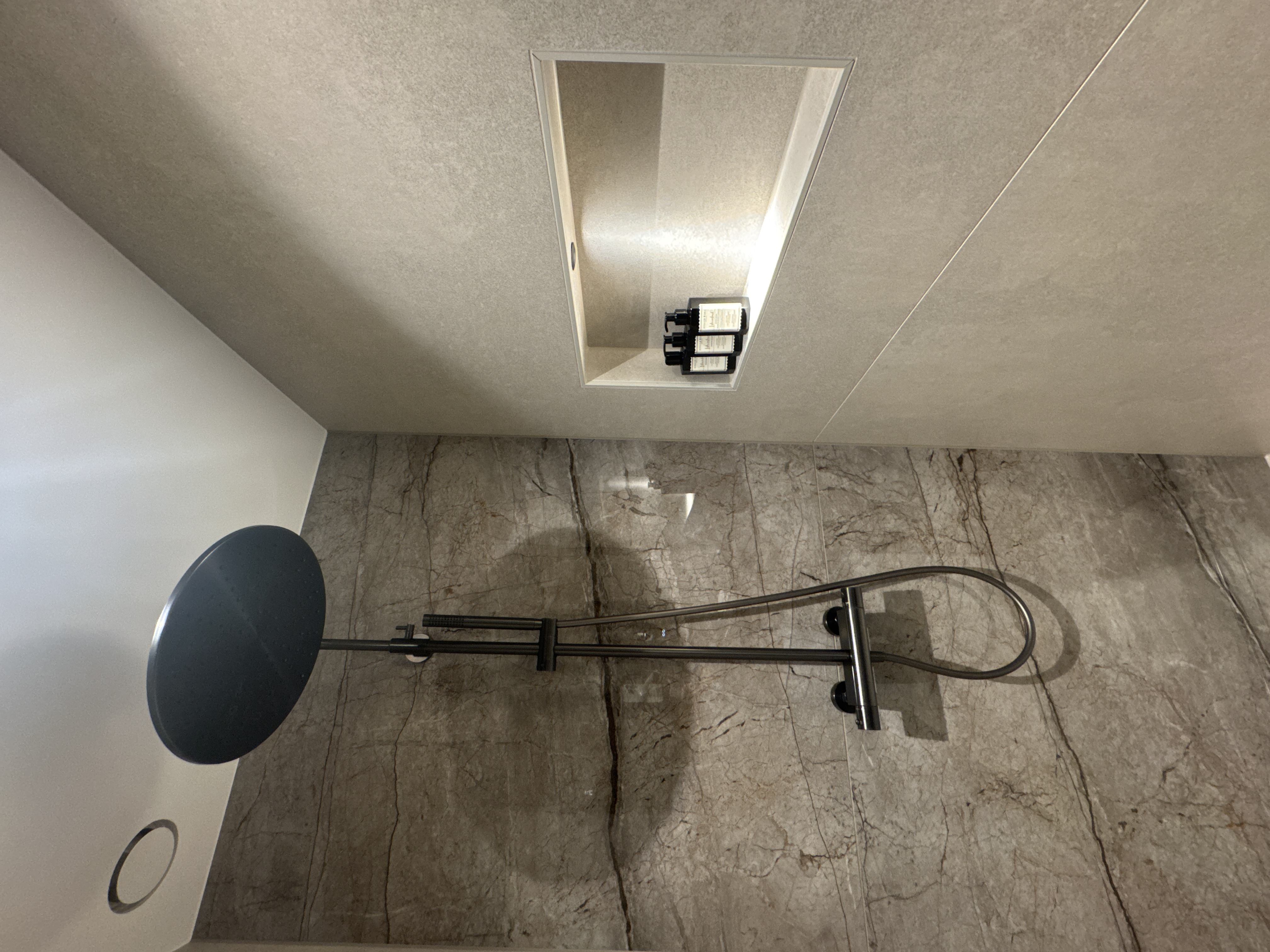 Luxe marmerlook badkamer