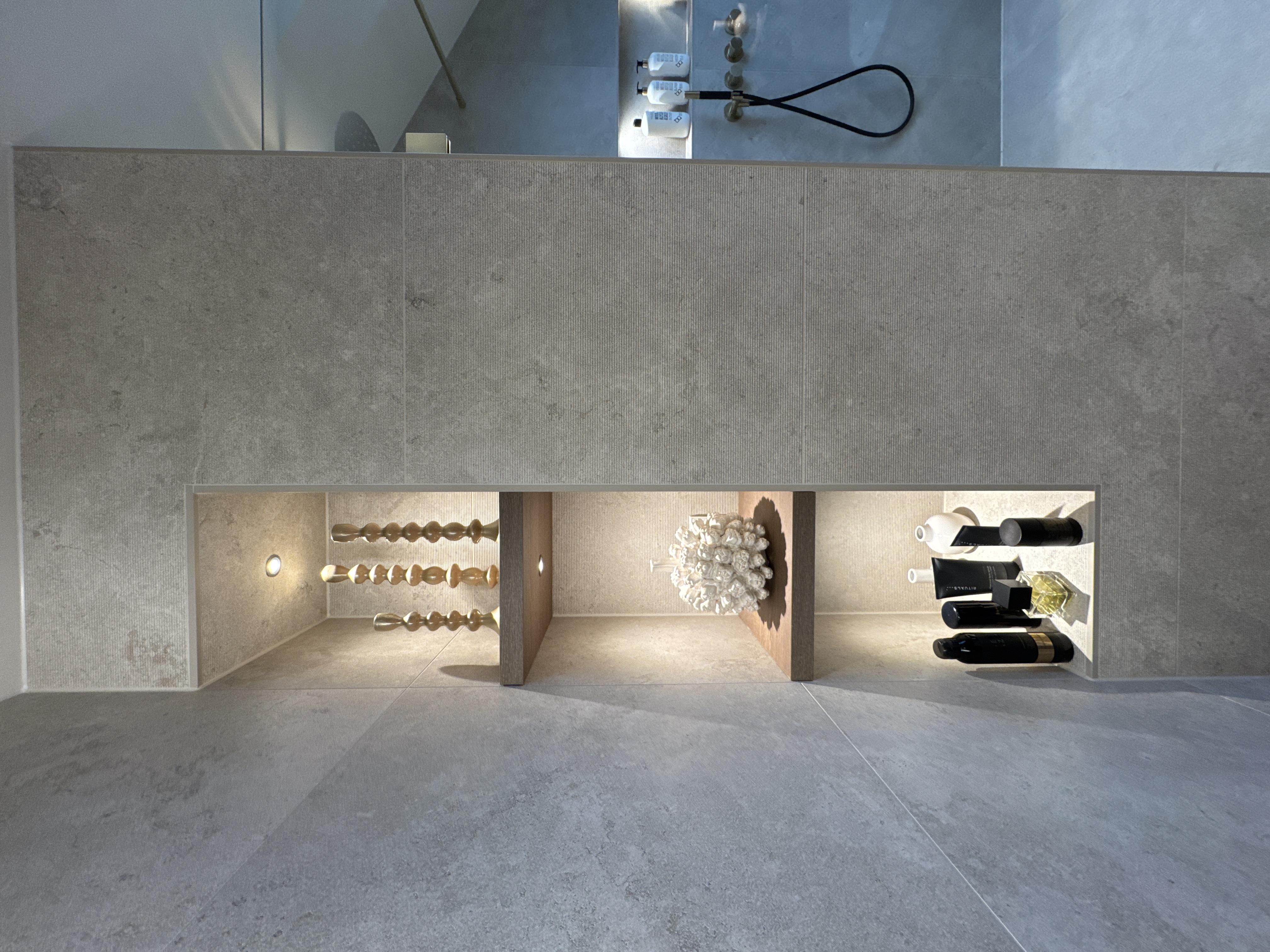 Chique Badkamer met Travertin