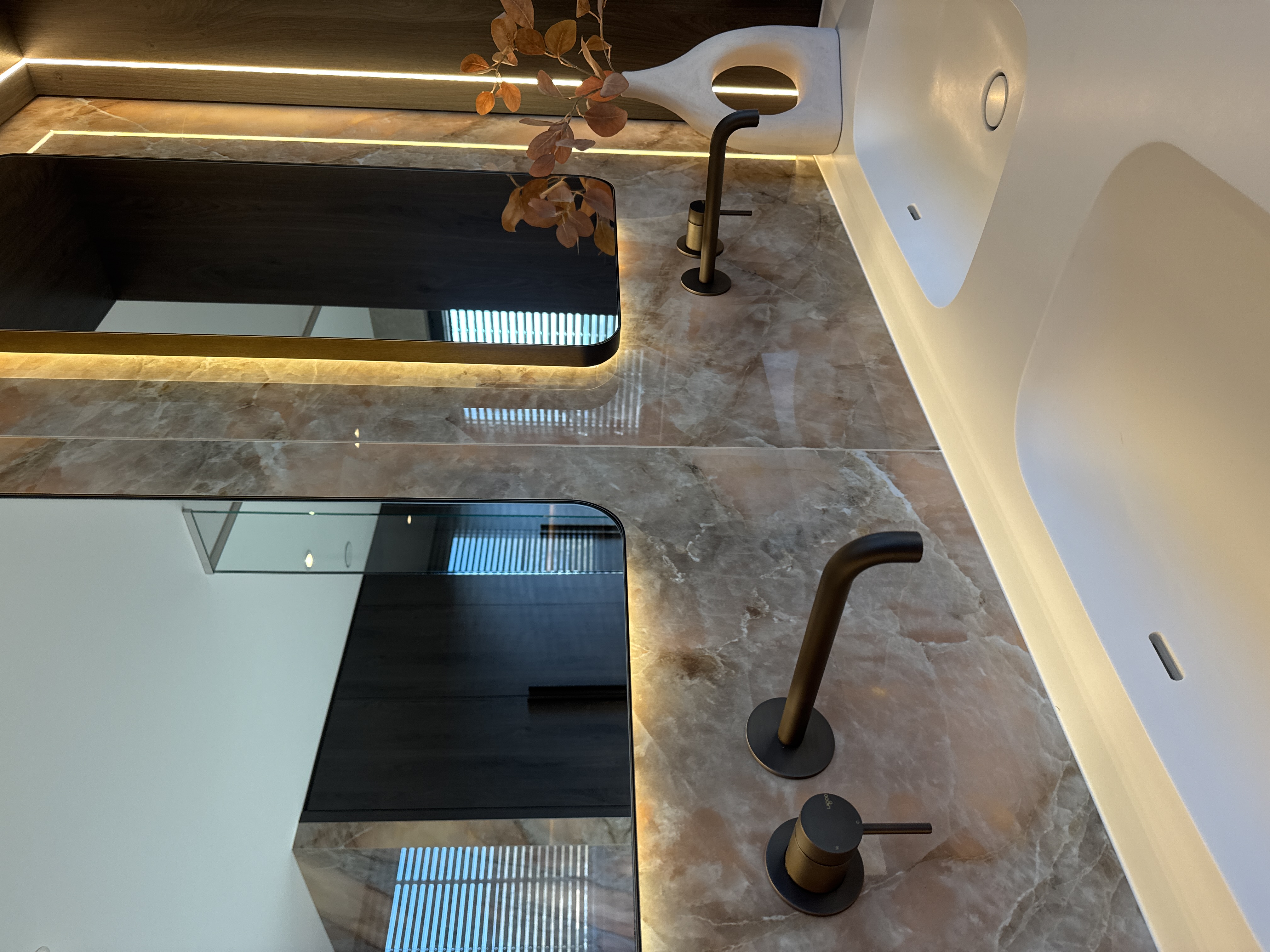 Hotel Chique Marmerlook Badkamer