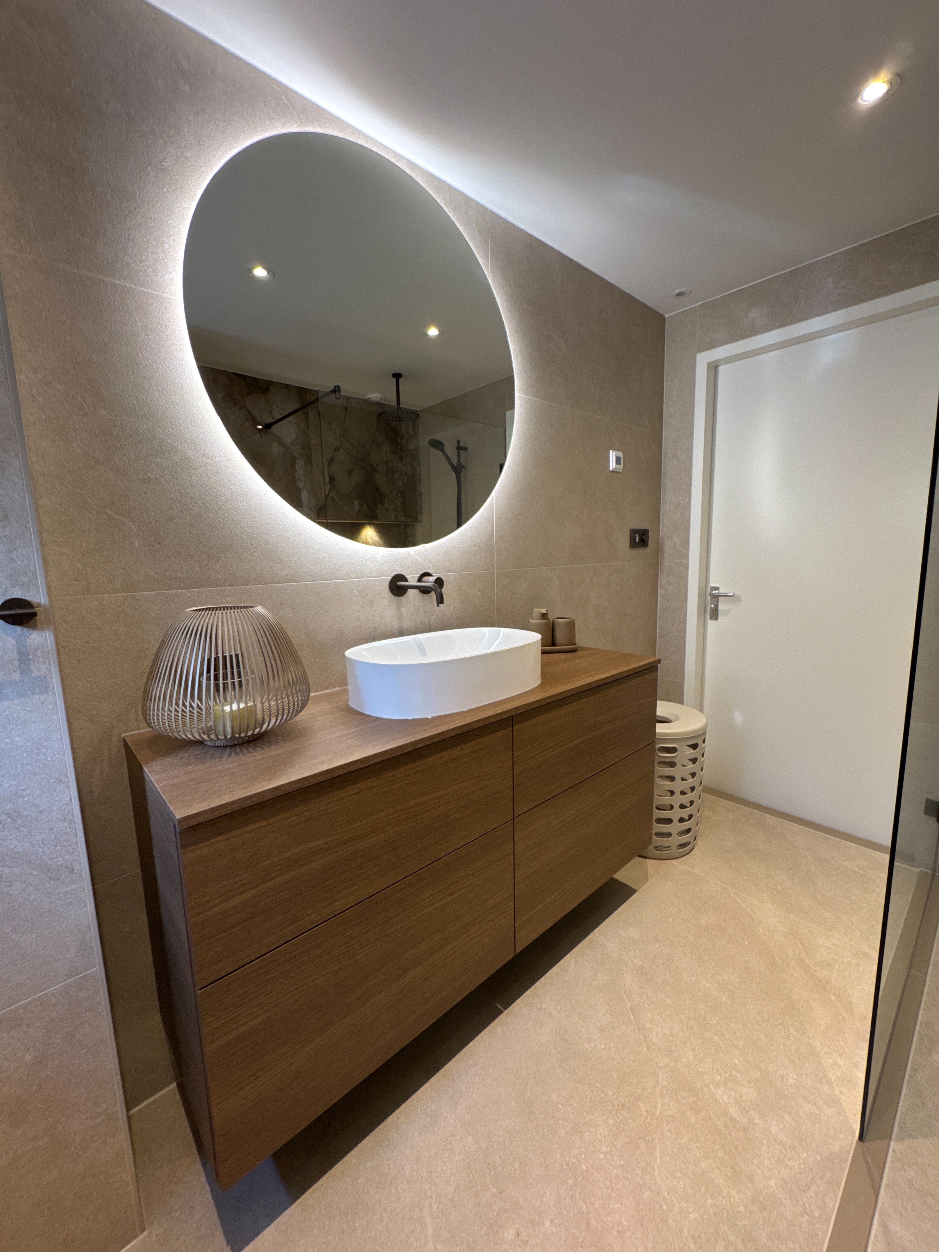 Tijdloze Luxe in Marmerlook en Aardetinten